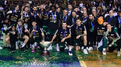 Κυπελλούχος Ελλάδας ο Παναθηναϊκός κέρδισε με 79-75 τον Ολυμπιακό στην Κρήτη [βίντεο]