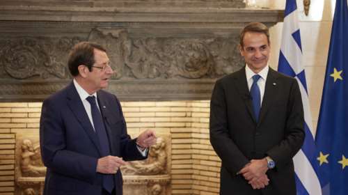 Συνάντηση Μητσοτάκη - Αναστασιάδη στο Μαξίμου