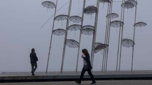 Έκτακτο δελτίο επιδείνωσης του καιρού από την ΕΜΥ: Κακοκαιρία σε... δύο δόσεις, με βροχές και καταιγίδες