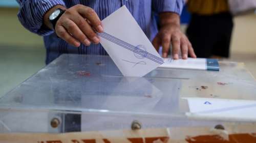 Δημοσκόπηση Marc: Υπέρ της αλλαγής του εκλογικού νόμου οι ψηφοφόροι ΝΔ και ΚΙΝΑΛ