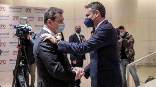 Ο Μητσοτάκης αποθέωσε τον Άλμπερτ Μπουρλά: &quot;Είναι Ελληνάρας στην ψυχή&quot; - Το αστείο με την ΠΑΣΠ