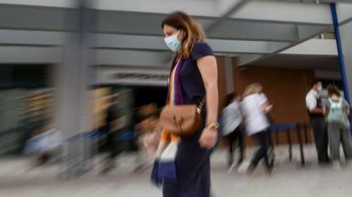 Κορονοϊός: Νέα άνοδος με 2.925 νέα κρούσματα - 21 θάνατοι και 191 διασωληνωμένοι