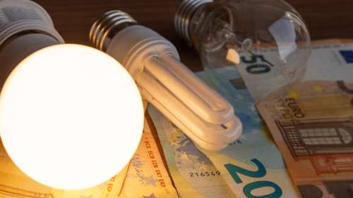 Power Pass: Ξεπέρασαν τις 100.000 οι αιτήσεις για επιδότηση έως 600 ευρώ στο ρεύμα