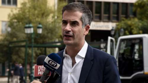 Εξομολόγηση Κώστα Μπακογιάννη: &quot;Ήμουν βαριά δυσλεκτικός, αλλά σπούδασα και έχω και Διδακτορικό&quot;