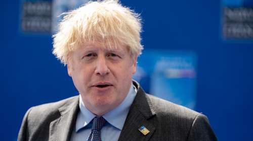 Περιπετειώδεις οι διακοπές του Μπόρις Τζόνσον στην Κρήτη - Ατύχημα για τον γιο του