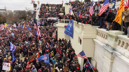 ΗΠΑ: Θετική στον κορονοϊό 75χρονη βουλευτής- Φόβοι υπερμετάδοσης από την εισβολή στο Καπιτώλιο