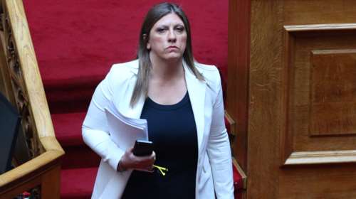 Κωνσταντοπούλου: Το πόρισμα Καρώνη αποδεικνύει ότι η λύσσα της κυβέρνησης να συγκαλύψει τις ευθύνες της δεν έχει όριο