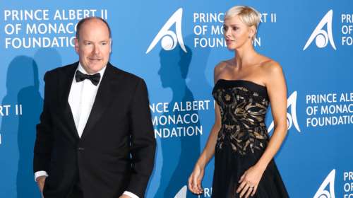 Η πανύψηλη royal: Η 45χρονη πριγκίπισσα Σαρλίν σε νέα εμφάνιση με τον Αλβέρτο που έμεινε στη... σκιά της