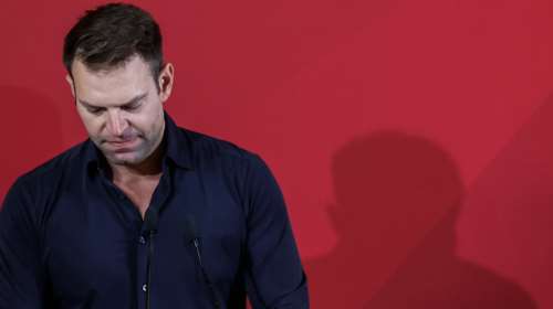 Δεν φεύγει ο Κασσελάκης, λέει το περιβάλλον του - Ξανά υποψήφιος ή νέο κόμμα - Πήρε τα πράγματά του από την Κουμουνδούρου