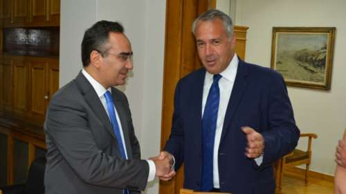 Παντρεύεται ο Βασίλης Κοντοζαμάνης με κουμπάρο τον Μάκη Βορίδη