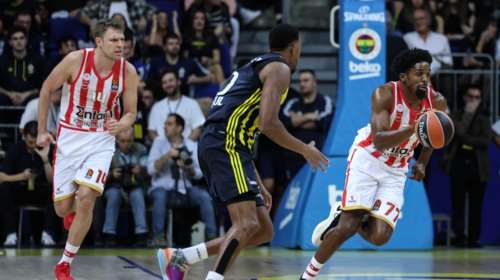 Φενέρ-Ολυμπιακός 82-71: Λάθη, ριμπάουντ έφεραν την ήττα στην πρεμιέρα- Επίθεση Γιασικεβίτσιους σε Μπαρτζώκα [βίντεο]