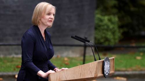 Ταπεινωτική κωλοτούμπα της Λιζ Τρας στη Βρετανία: Έκανε πίσω για τη μείωση της φορολογίας στους πλούσιους