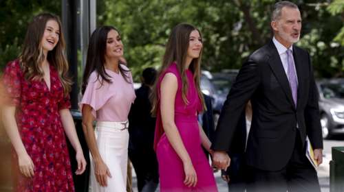 Πανδαισία του ροζ: To barbie look της πανύψηλης ινφάντα Σοφία, η τελετή επιβεβαίωσης και οι ασορτί εμφανίσεις