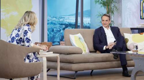 Οι ατάκες Μητσοτάκη στη Μελέτη που ξεχώρισαν: Το απαγορευμένο TikTok, το τατουάζ - δελφίνι και το τένις με τη Σάκκαρη