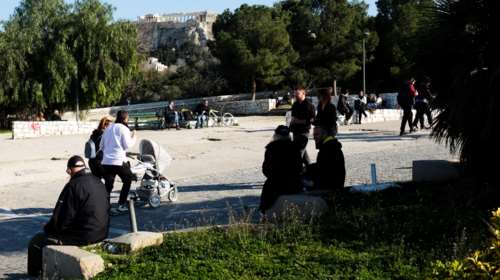 Κορονοϊός: &quot;Βράζουν&quot; η Αττική με 2.114 νέα κρούσματα και η Θεσσαλονίκη με 1.472  - Μεγάλη ανησυχία για Κρήτη και Λάρισα