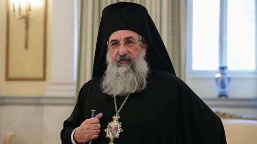 Στο Μαξίμου ο Αρχιεπίσκοπος Κρήτης - Συνάντηση με Μητσοτάκη με στόχο να πέσουν οι τόνοι