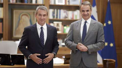Στη ΝΔ και επίσημα ο Ανδρέας Λοβέρδος: "Με τον Κυριάκο Μητσοτάκη πατριωτικά, μεταρρυθμιστικά, φιλελεύθερα"