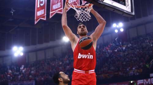 Παναθηναϊκός: &quot;Βόμβα&quot; με πρόταση στον Μιλουτίνοφ - Του δίνει 9 εκατ. ευρώ για 3 χρόνια