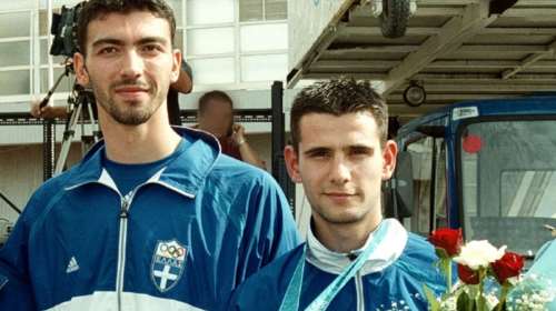 &quot;Να μας προσεχείς από ψηλά, σ&#39; αγαπώ αδερφέ μου&quot;: Σπάει καρδιές το αντίο του Μουρούτσου στον Νικολαΐδη