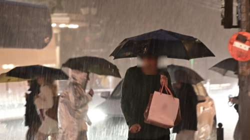 Έκτακτο δελτίο από την ΕΜΥ: Ισχυρές βροχές και καταιγίδες μεγάλης έντασης και διάρκειας την Κυριακή