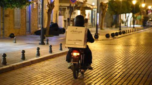 Οι ντελιβεράδες κατήγγειλαν τον Άρη Πορτοσάλτε στο ΕΣΡ