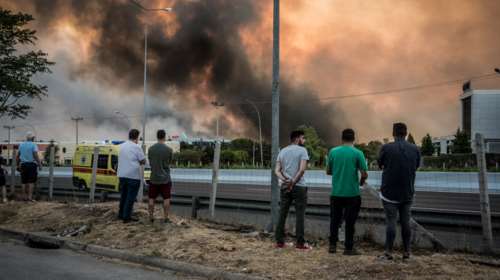 Φωτιά στην Αττική: Χωρίς διόδια η Αττική Οδός - Διακοπές κυκλοφορίας στην Εθνική Οδό