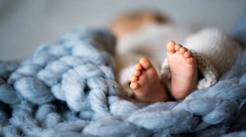 Θεσσαλονίκη: Καταδικάστηκε η 22χρονη που άφησε το μωρό της στο αμάξι για να πάει για ψώνια - &quot;Δεν είχα πού να το αφήσω&quot;