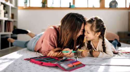 Ολα τα ποσά για το επίδομα παιδιού - Ποιοι θα το λάβουν [πίνακας]