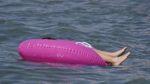 Τραγωδία στη Ροδόπη: Δεν ήξερε μπάνιο η 12χρονη που πνίγηκε στη θάλασσα - Συνελήφθησαν οι γονείς της