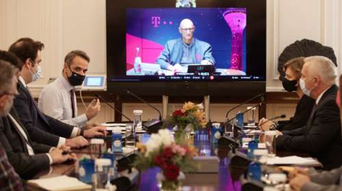 Συνάντηση Μητσοτάκη με Deutsche Telekom: Επενδύσεις άνω των 3 δισ. ευρώ στην Ελλάδα - Οπτική ίνα σε 3 εκατ. σπίτια