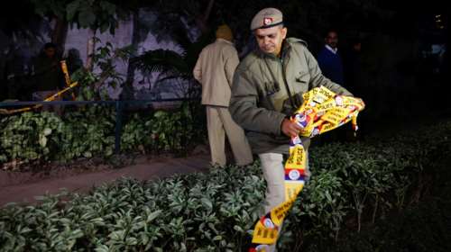 Φρίκη στην Ινδία: Χειροπέδες σε CEO επιχείρησης - Ο 4χρονος γιος της βρέθηκε νεκρός μέσα στη βαλίτσα της