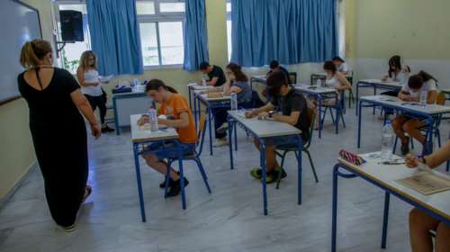 Η ιστορία των Πανελλαδικών Εξετάσεων από το 1837 μέχρι σήμερα: Μέχρι πότε ήταν ελεύθερη η πρόσβαση στα ΑΕΙ