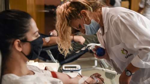 Δραματική έκκληση για αιμοδοσία - Οριακή η επάρκεια αίματος λόγω της πανδημίας