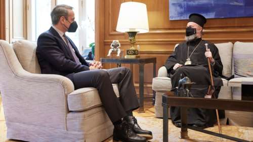 Συνάντηση Μητσοτάκη με τον Αρχιεπίσκοπο Αυστραλίας Μακάριο στο Μαξίμου