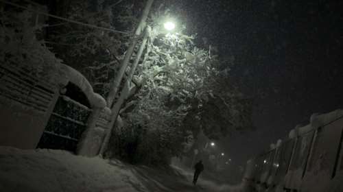 Τι είναι οι χιονοκαταιγίδες: Πώς σχηματίζονται και γιατί συνοδεύονται από βροντές
