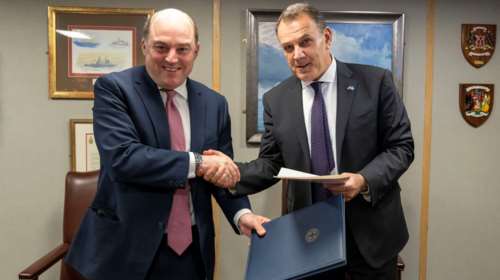 Επεσαν οι υπογραφές για την αμυντική συνεργασία Ελλάδας - Βρετανίας: Η αναφορά στην Αλεξανδρούπολη