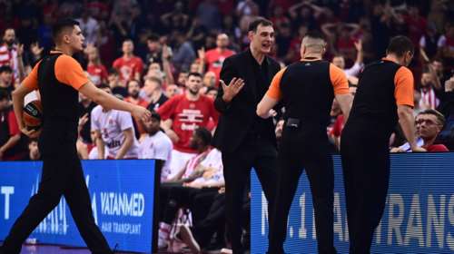 Euroleague: Απίστευτο σφύριγμα σε νεκρό χρόνο, στοίχισε την ήττα στον Ολυμπιακό - 2-1 η Μπαρτσελόνα