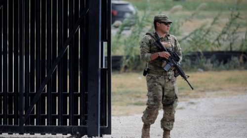 Ο Ντόναλντ Τραμπ στέλνει χιλιάδες στρατιώτες στα σύνορα με το Μεξικό