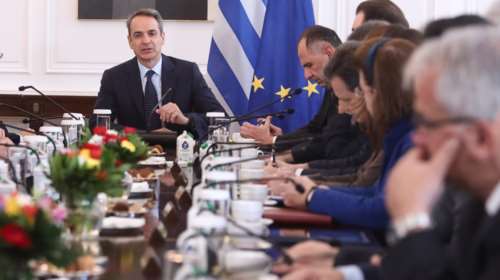 Μητσοτάκης στο υπουργικό: Στα 830 ευρώ ο κατώτατος μισθός από την 1η Απριλίου