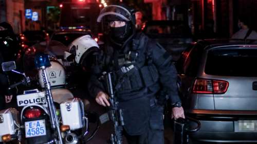 Άγιος Παντελεήμονας: Τέλος με το θρίλερ της ομηρίας - Συνελήφθη ο Αιγύπτιος που απειλούσε να ανατινάξει την πολυκατοικία