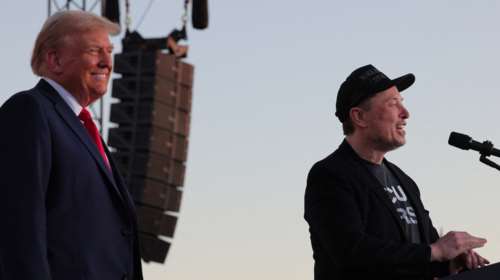 Ο Τραμπ επέστρεψε στον τόπο που έγινε η απόπειρα δολοφονίας του - Στο πλευρό του και ο Ίλον Μασκ