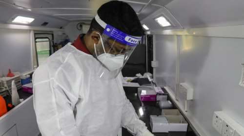 Συναγερμός από τον ΠΟΥ: Εντοπίστηκαν δύο νέες υποπαραλλαγές της Όμικρον - Νέο κύμα πανδημίας στη Νότια Αφρική