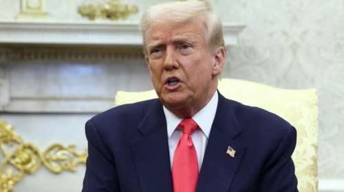 Τραμπ: &quot;Ο Πούτιν δεν θέλει να συναντηθεί με τον Ζελένσκι γιατί δεν τον συμπαθεί&quot; - Τι λέει για τις εγγυήσεις ασφαλείας