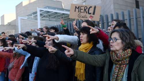 &quot;Ευχαριστούμε Ζιζέλ&quot;: Γυναίκες εκφράζουν την ευγνωμοσύνη τους προς την Πελικό - Σήμερα η απόφαση