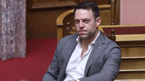 &quot;Καρφί&quot; Κασσελάκη μετά την ψηφοφορία για τα ομόφυλα ζευγάρια: Το… προοδευτικό ΠΑΣΟΚ ξεπέρασε σε συντήρηση τη ΝΔ