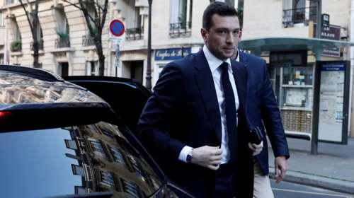 Μπαρντελά: Ο 29χρονος &quot;Κεν&quot; της Λε Πεν που σαρώνει στους νέους ετοιμάζεται να &quot;τρέξει&quot; στις προεδρικές εκλογές