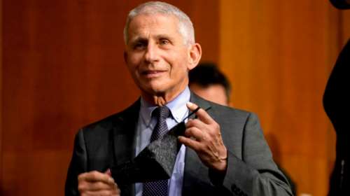 Φάουτσι: Σχεδόν βέβαιο ότι η μετάλλαξη Όμικρον δεν είναι πιο σοβαρή από τη Δέλτα