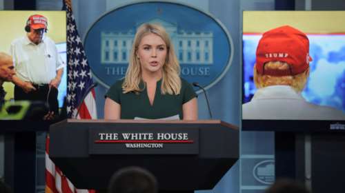 ΗΠΑ: Δικαστής ζήτησε να αποκατασταθεί η πρόσβαση του Associated Press στην κάλυψη των ενημερώσεων του Λευκού Οίκου