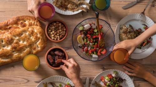 Ξεκινά η νηστεία των Χριστουγέννων: Τι τρώμε και τι δεν τρώμε τη &quot;μικρή Σαρακοστή&quot;