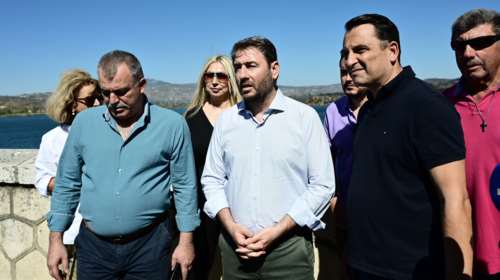 Ανδρουλάκης: Στο ίδιο έργο θεατές με πυρκαγιές και καταστροφές ακόμη και λίγα χιλιόμετρα από το κέντρο της πρωτεύουσας